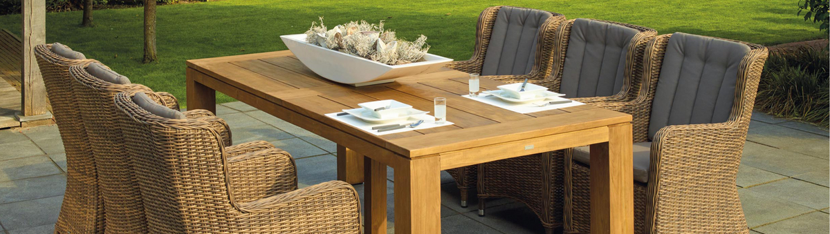 The Perfect Pyjamas for Evenings Spent on the Patio