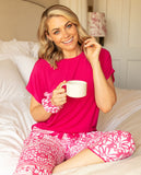 Hailey Slouch-Jersey-Oberteil und kurzes Pyjama-Set mit Kachelmuster