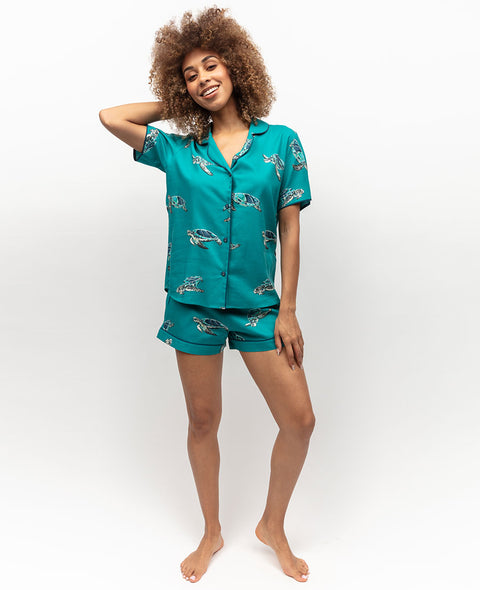 Set aus Camisole und Shorty mit Schildkrötenmuster von Cove