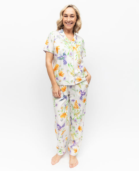 Pyjama-Set mit Kolibri-Print und Lorelei-Spitzenbesatz