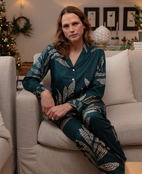 Aurelle Womens Lace Detail Leaf Print Pyjama Set