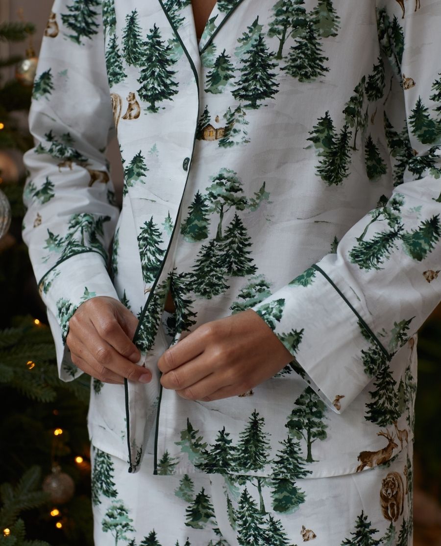 Fern Damen-Pyjama-Set mit weitem Bein und Alpenprint