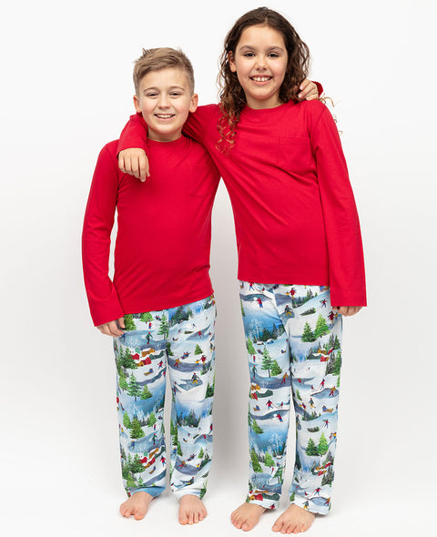 Montana Kids – Unisex-Jersey-T-Shirt und Jersey-Pyjama-Set mit Winterlandschafts-Aufdruck