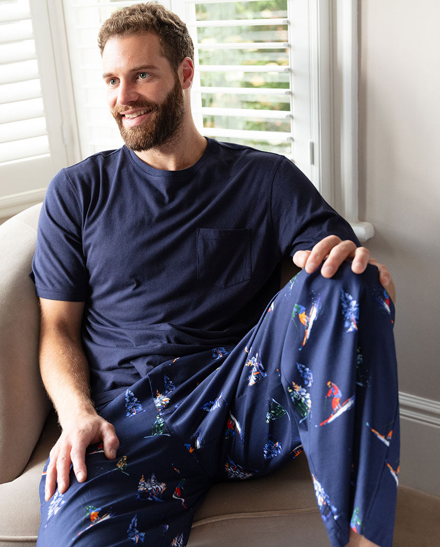 Alpes Pyjamahose für Herren mit Ski-Print