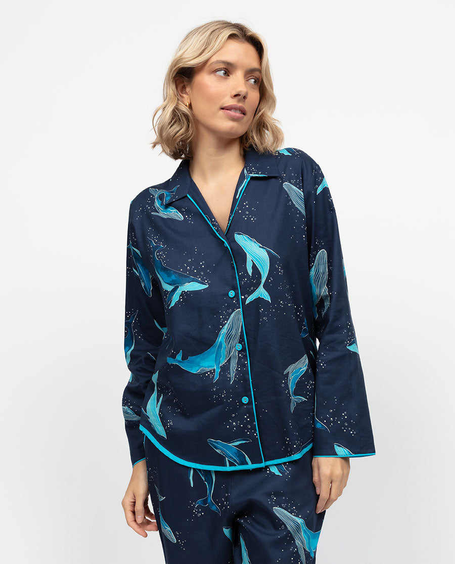 Marina Pyjamaoberteil mit Wal-Print für Damen