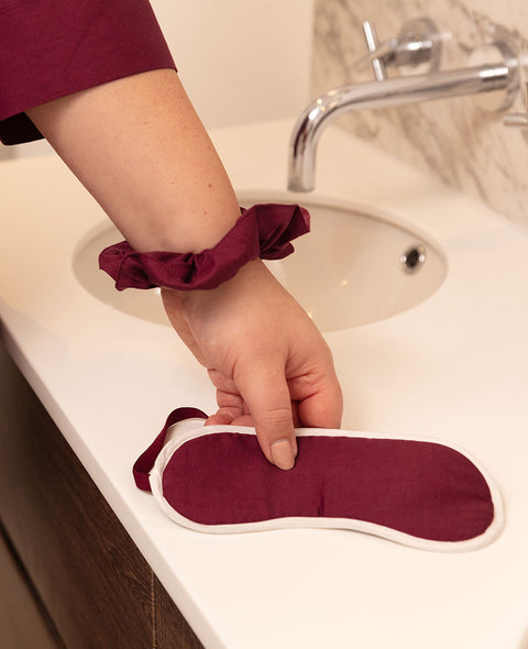 Womens Hotel Pyjamas Eyemask Oxblood