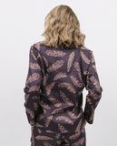 Lana Pyjama-Oberteil mit Feder-Print